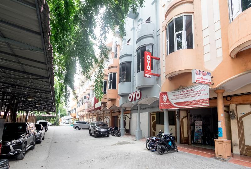 Oyo 835 Metropolitan Home Stay Medan Exterior photo